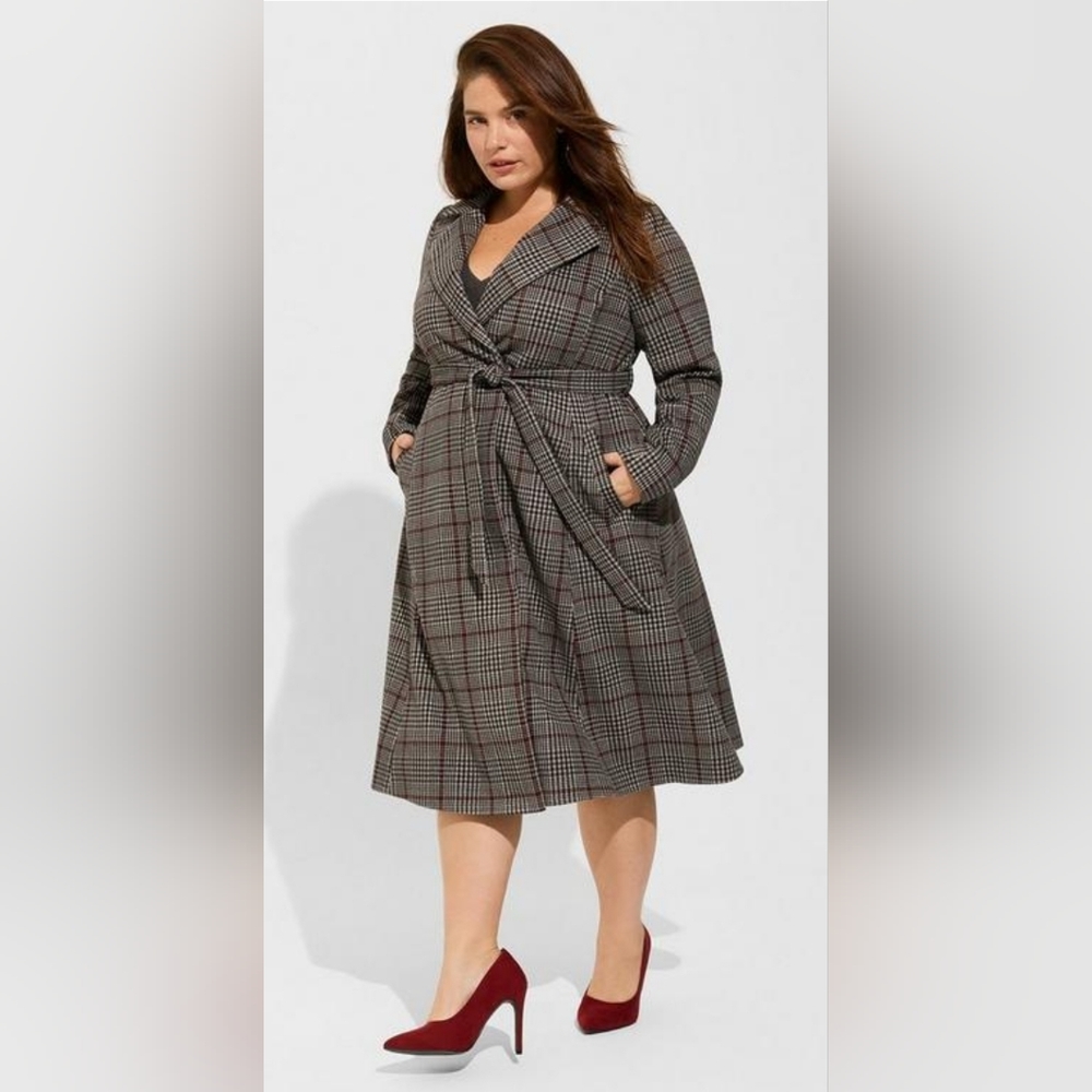 STYLISH FALL/WINTER COAT Torrid Faux Melton Tie Front Coat - Small Parker Plaid